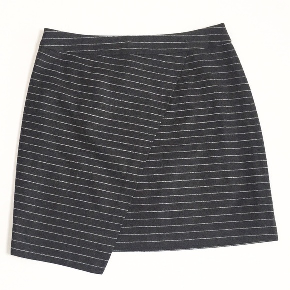 Madewell Dresses & Skirts - SALE! ✨NWT✨Madewell | Grey & White Pinstripe Skirt